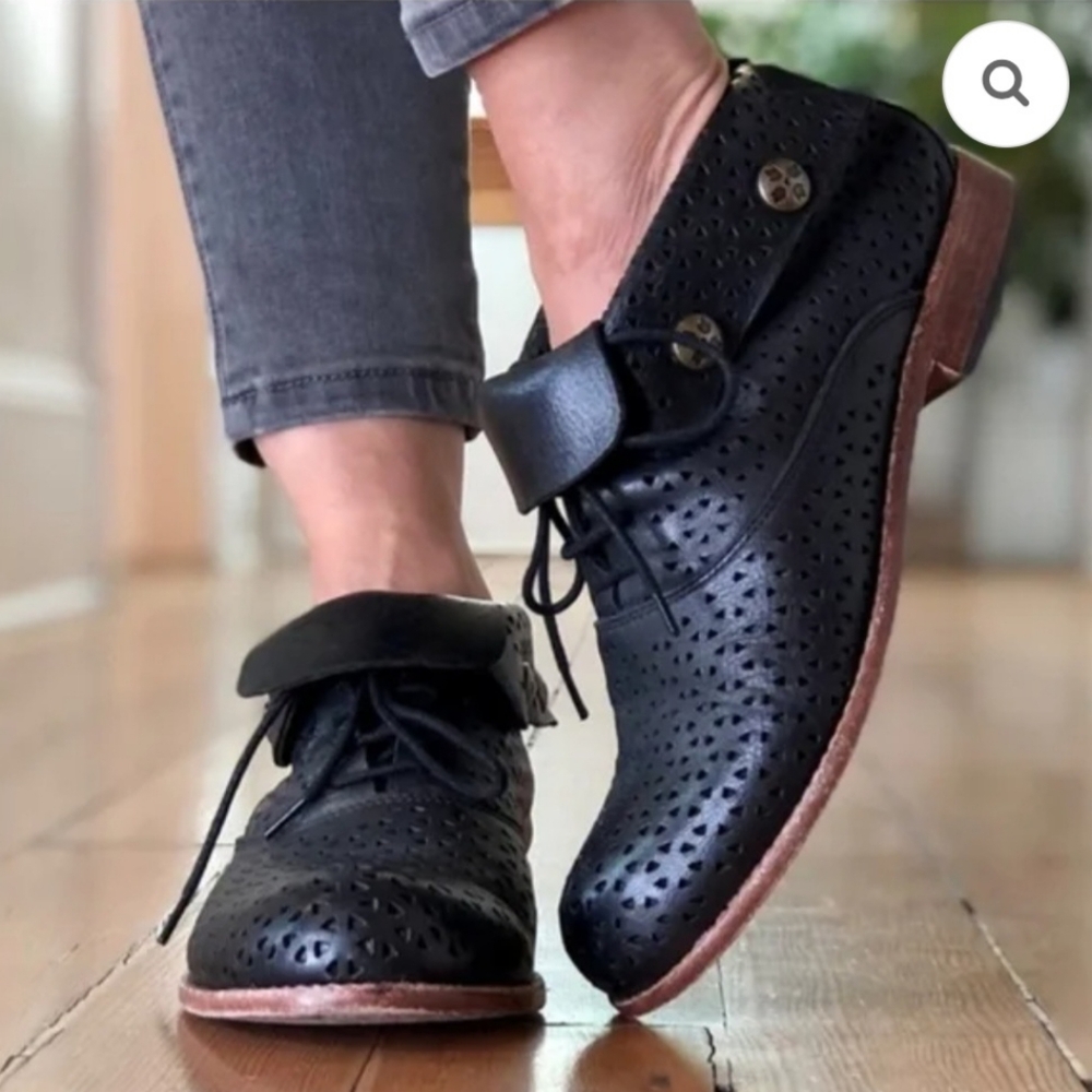 Patricia Nash Sabrina Ankle Boots in Black. Size 7.5